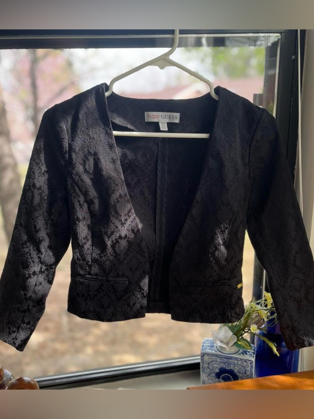 Vintage GUESS Black Cropped Jacquard Blazer